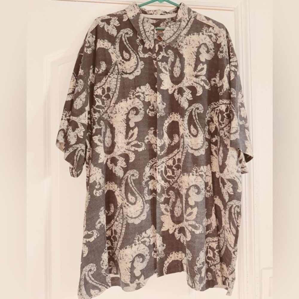 Tommy Bahama, Vintage Gray and Cream Patterned Shirt